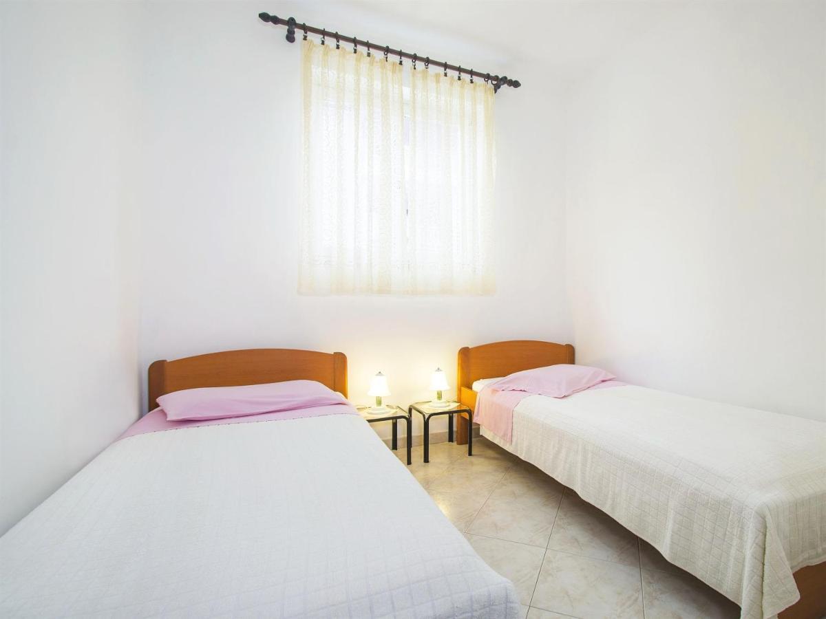 Apartments Olea 拉巴克 外观 照片